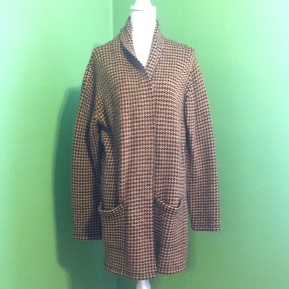 Sag Harbor Jackets & Blazers - SAG HARBOR Houndstooth coat in brown and black